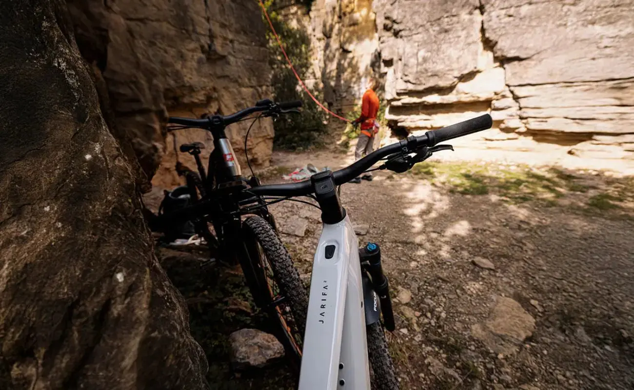 Focus F26 Jarifa2 6.7 Hardtail E-MTB, Silver - Image 8