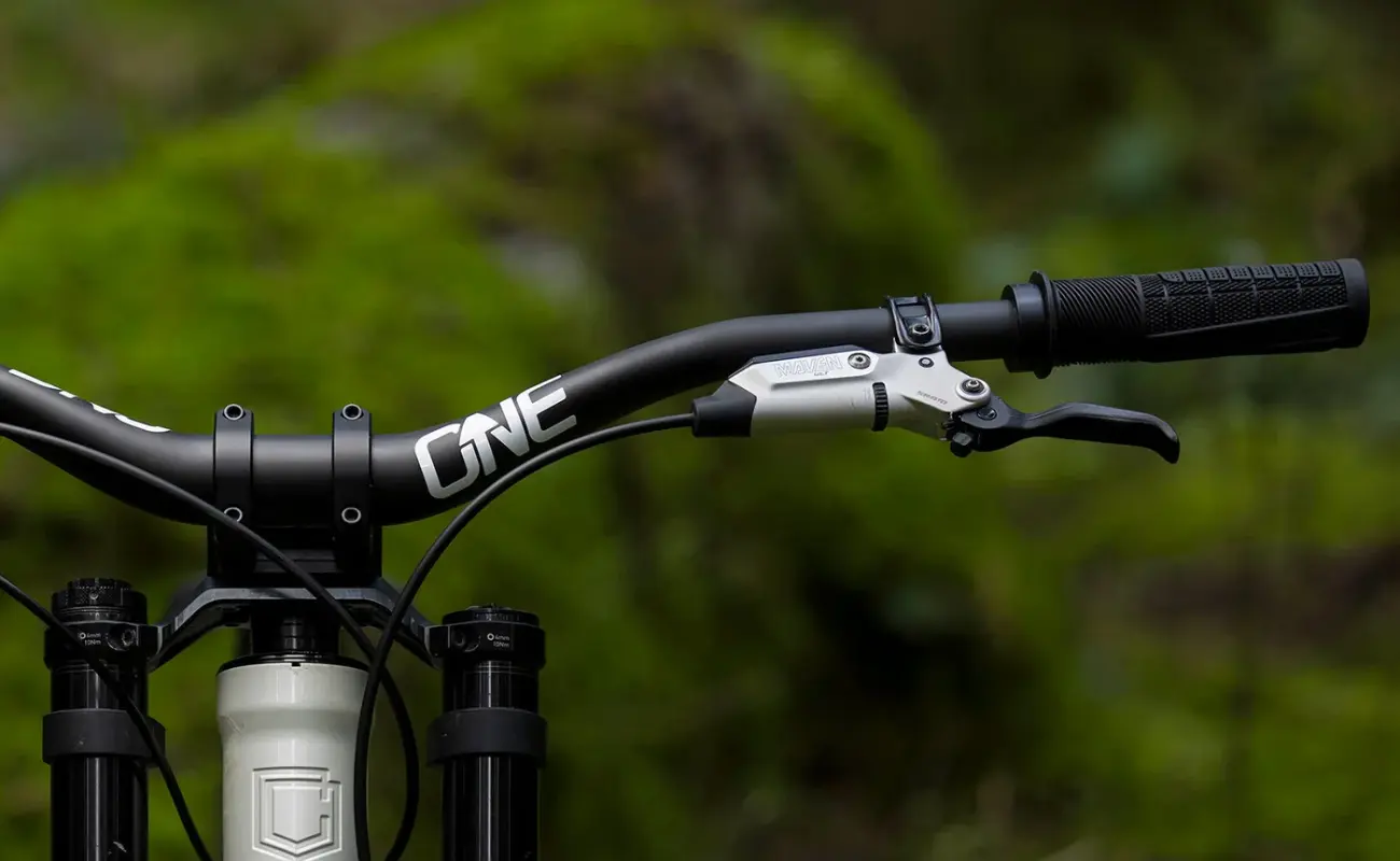 OneUp V2 Carbon Handlebar 800mm - Image 6