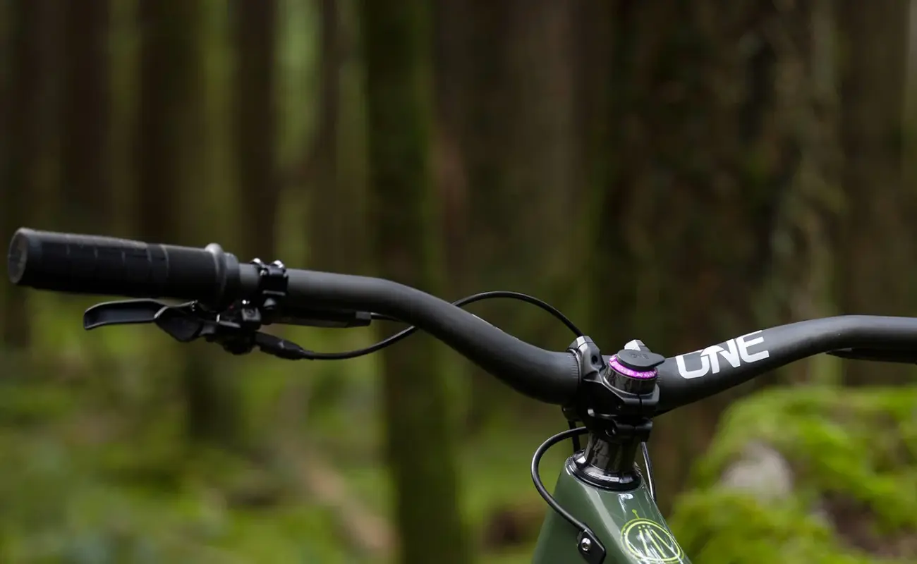 OneUp V2 Carbon Handlebar 800mm - Image 7