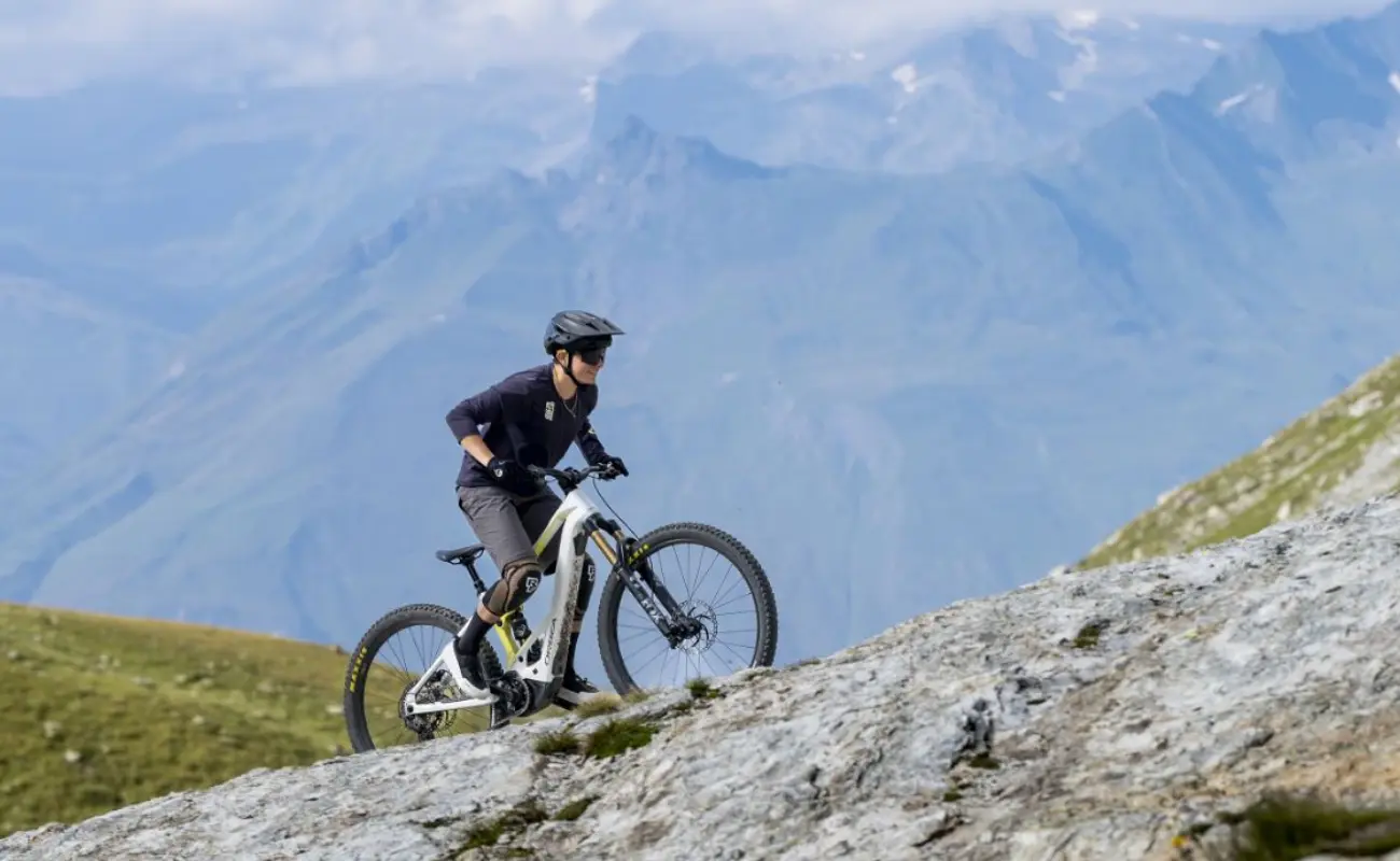 Orbea Wild M10 eMTB 2026 - ExDisplay - Image 10